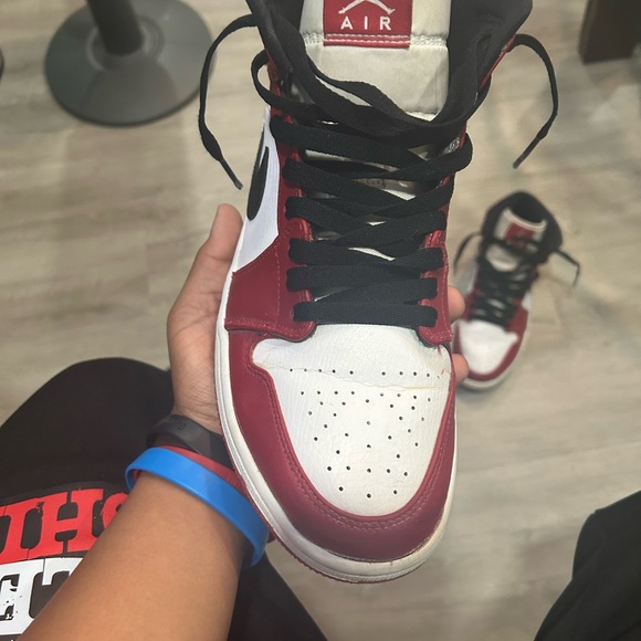 Jordan 1 mid Chicago 2020 - Picture 4 of 8